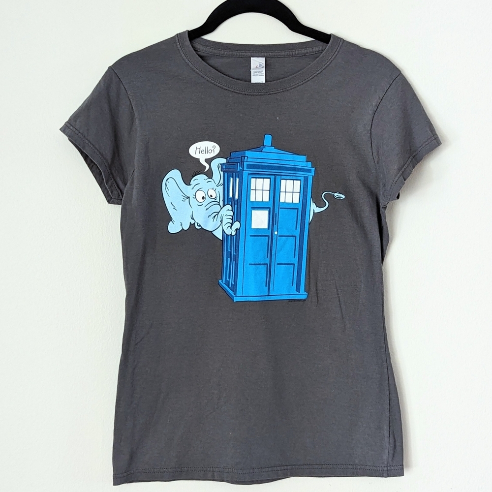 Horton Hears a Dr.‎ Who Graphic Cartoon Tee Shirt, S